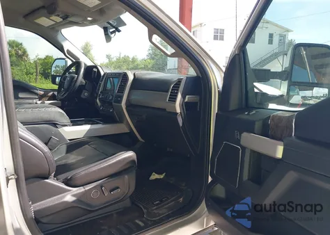 2017 Ford F-250 Lariat z USA, uszkodzony, nr VIN 1FT7W2BT7HEE61551